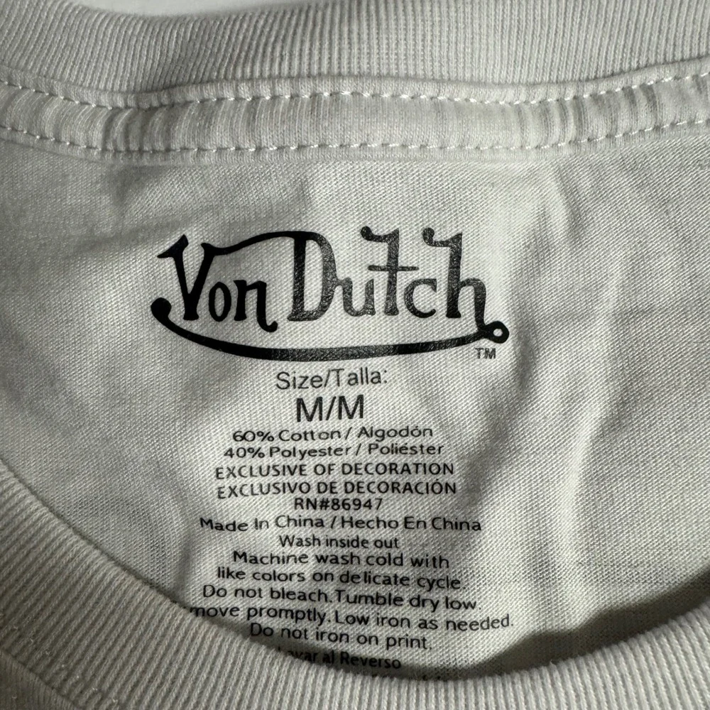 Von Dutch Graphic T-Shirt Medium
M Y2K Flames Flying Eyeball Logo - Picture 5 of 6